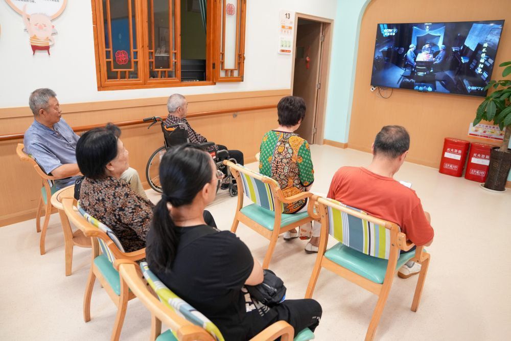 成都市过街楼颐碗汤社区养老中心实景图3